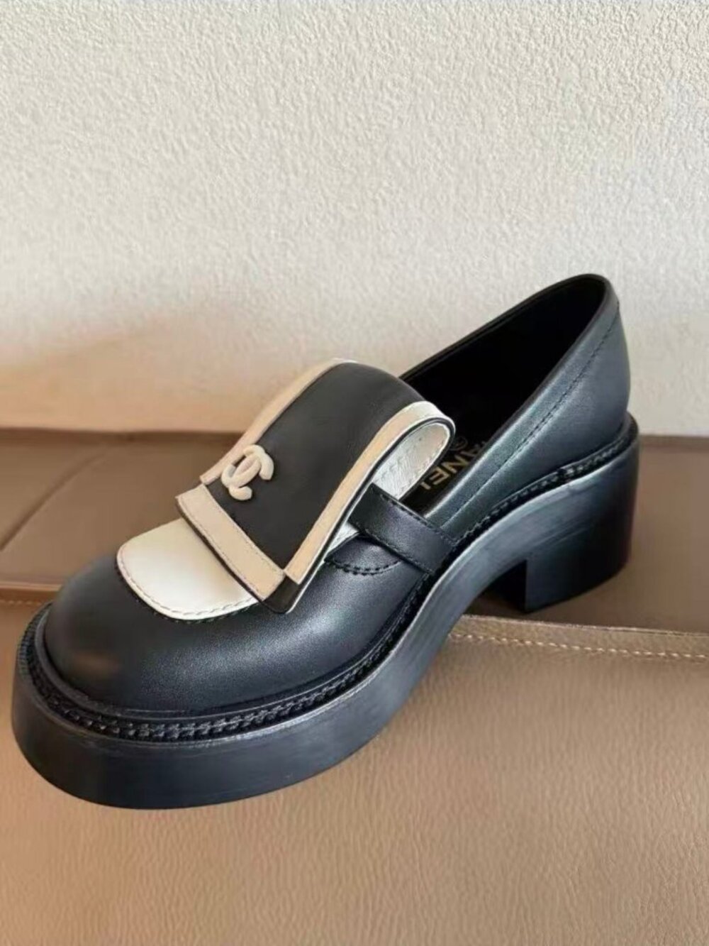Chanel Black & White Two‑Tone Platform Loafers CC Logo - Picture 6 of 6